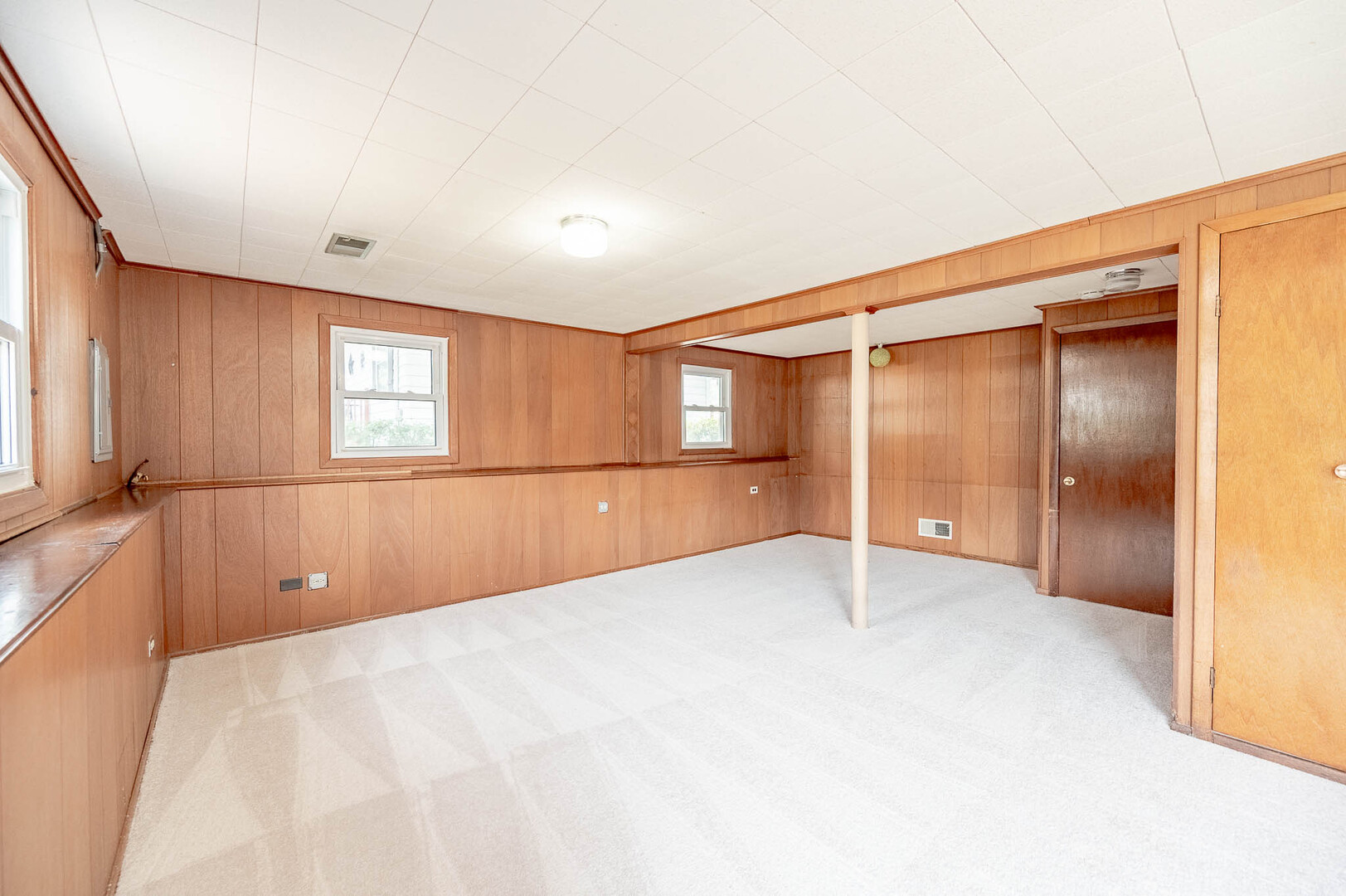 2203 Kirchoff Road - Thumbnail 11