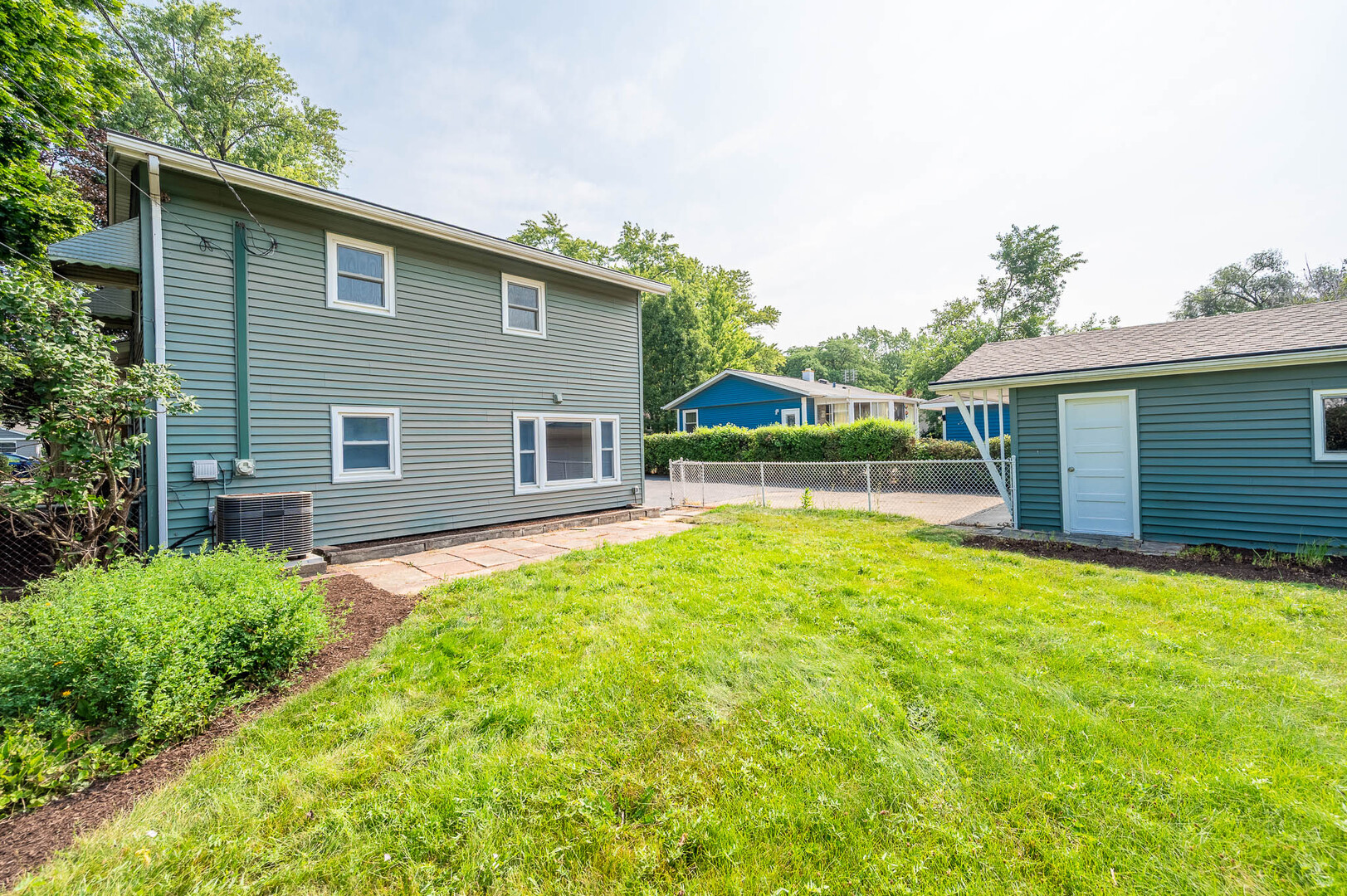 2203 Kirchoff Road - Thumbnail 14