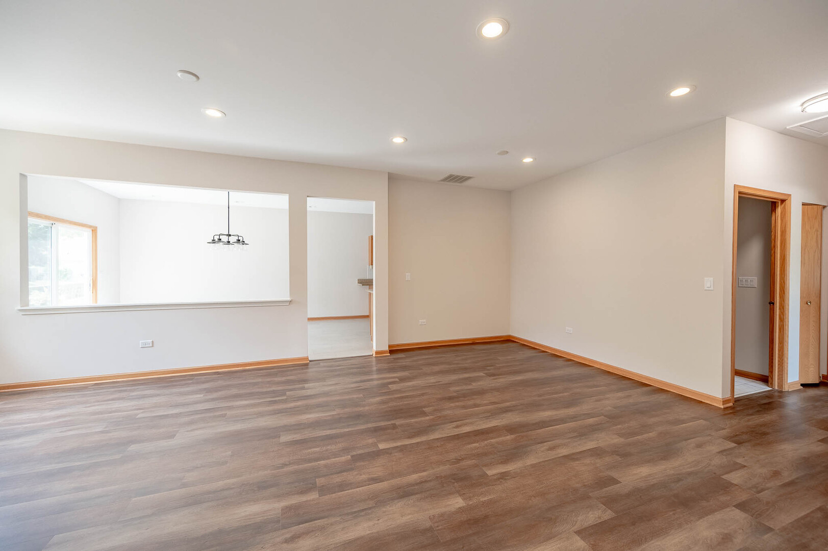 21366 Juniper Lane - Thumbnail 3