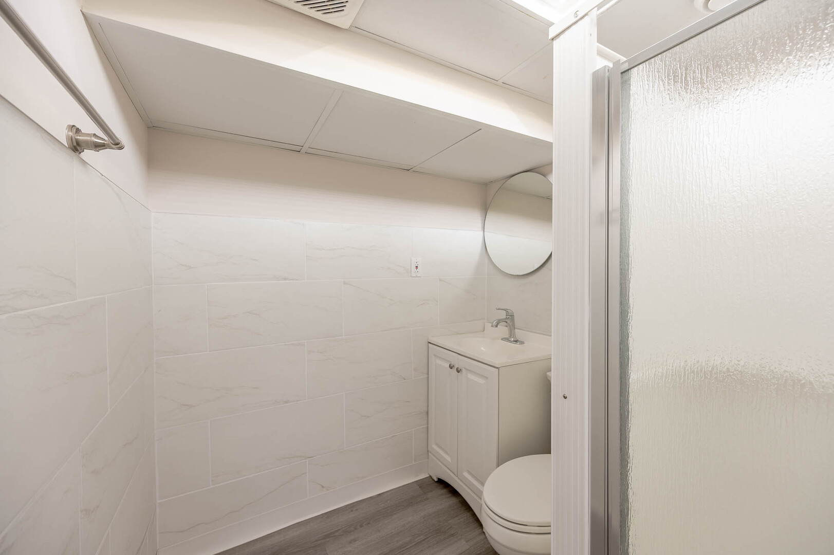 8746 Kenwood Avenue - Thumbnail 14