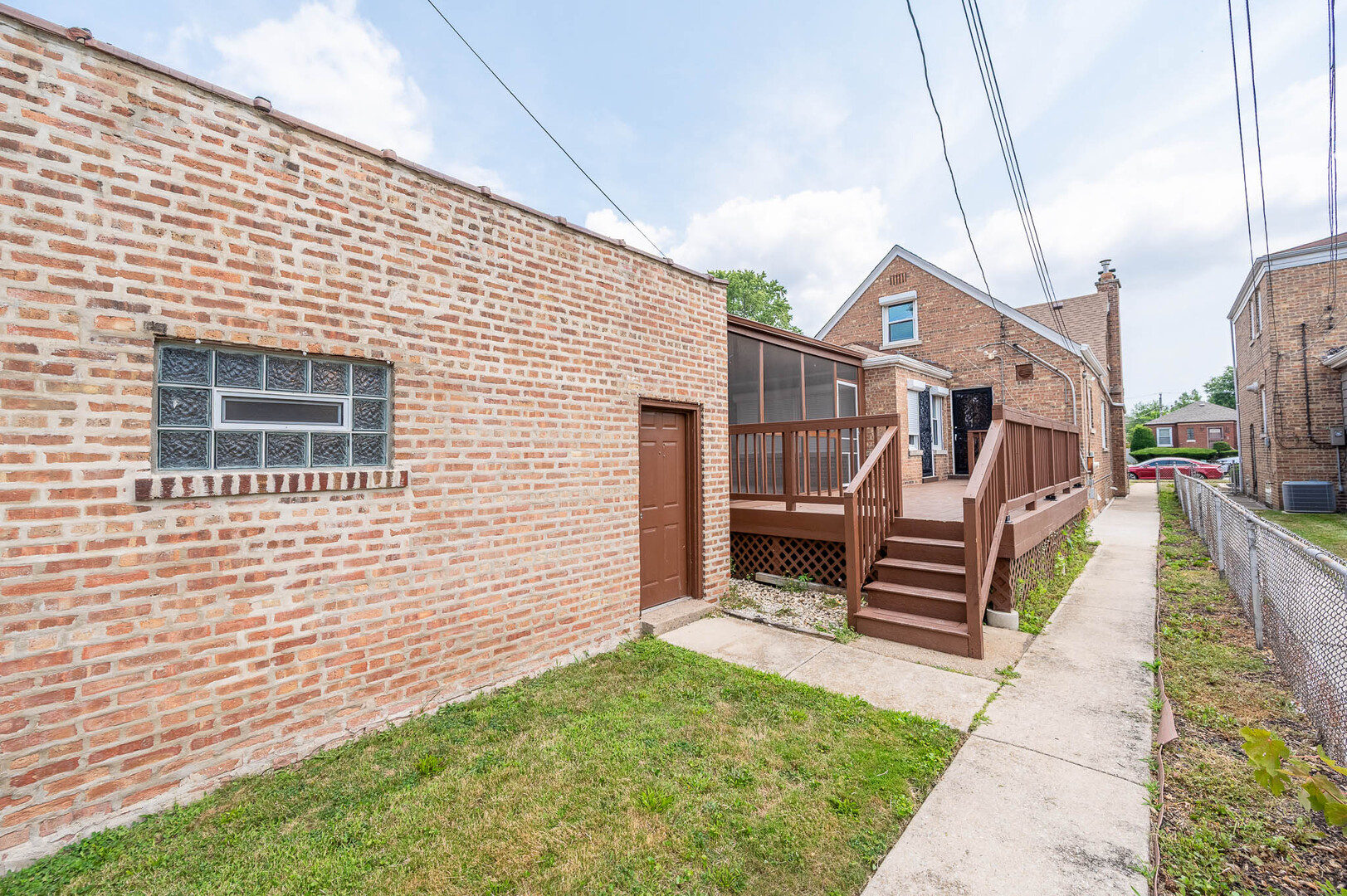 8746 Kenwood Avenue - Thumbnail 18