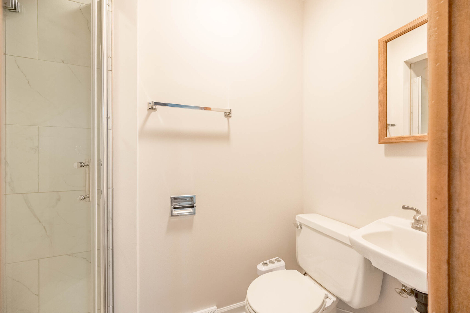 18515 Oakley Avenue - Thumbnail 7