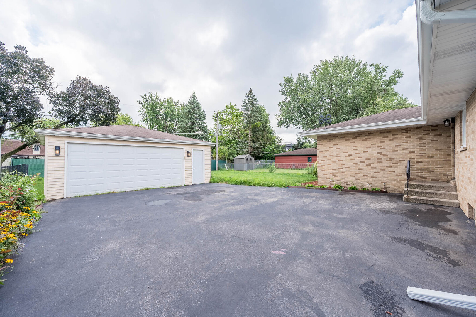 18515 Oakley Avenue - Thumbnail 13