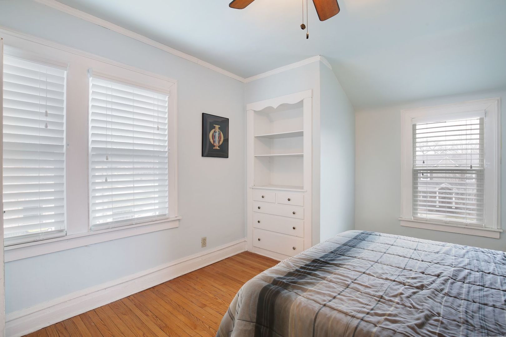101 MAPLE Avenue - Thumbnail 9