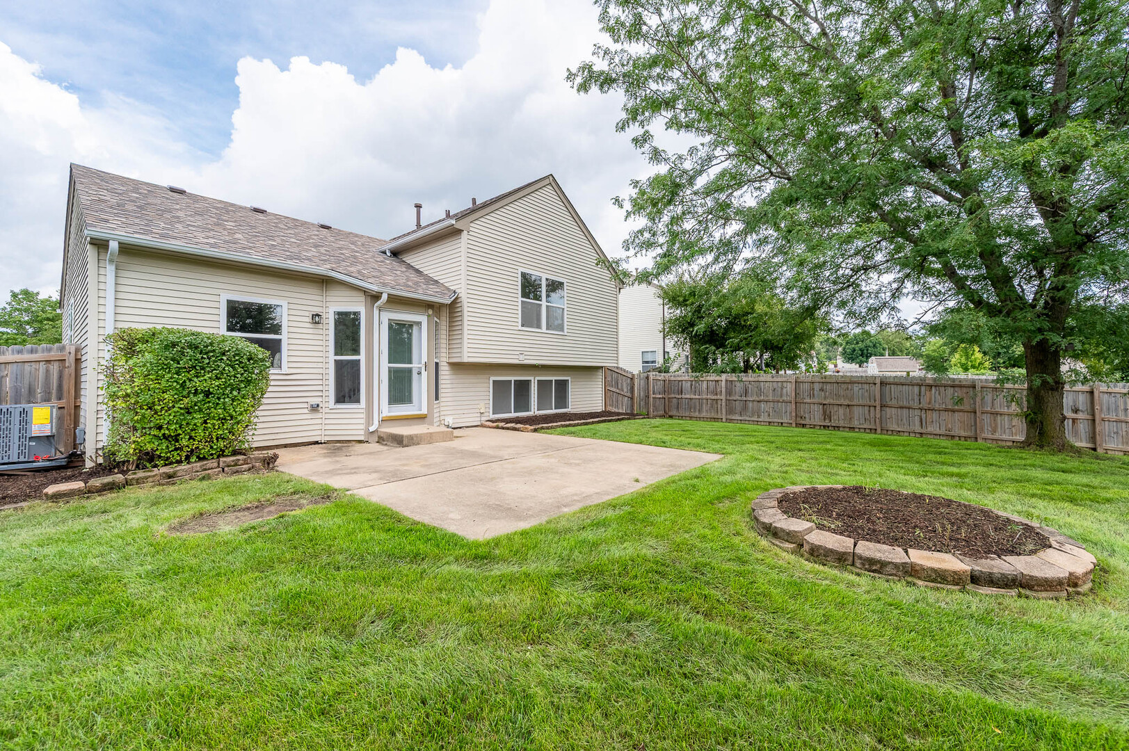636 Hamilton Lane - Thumbnail 15