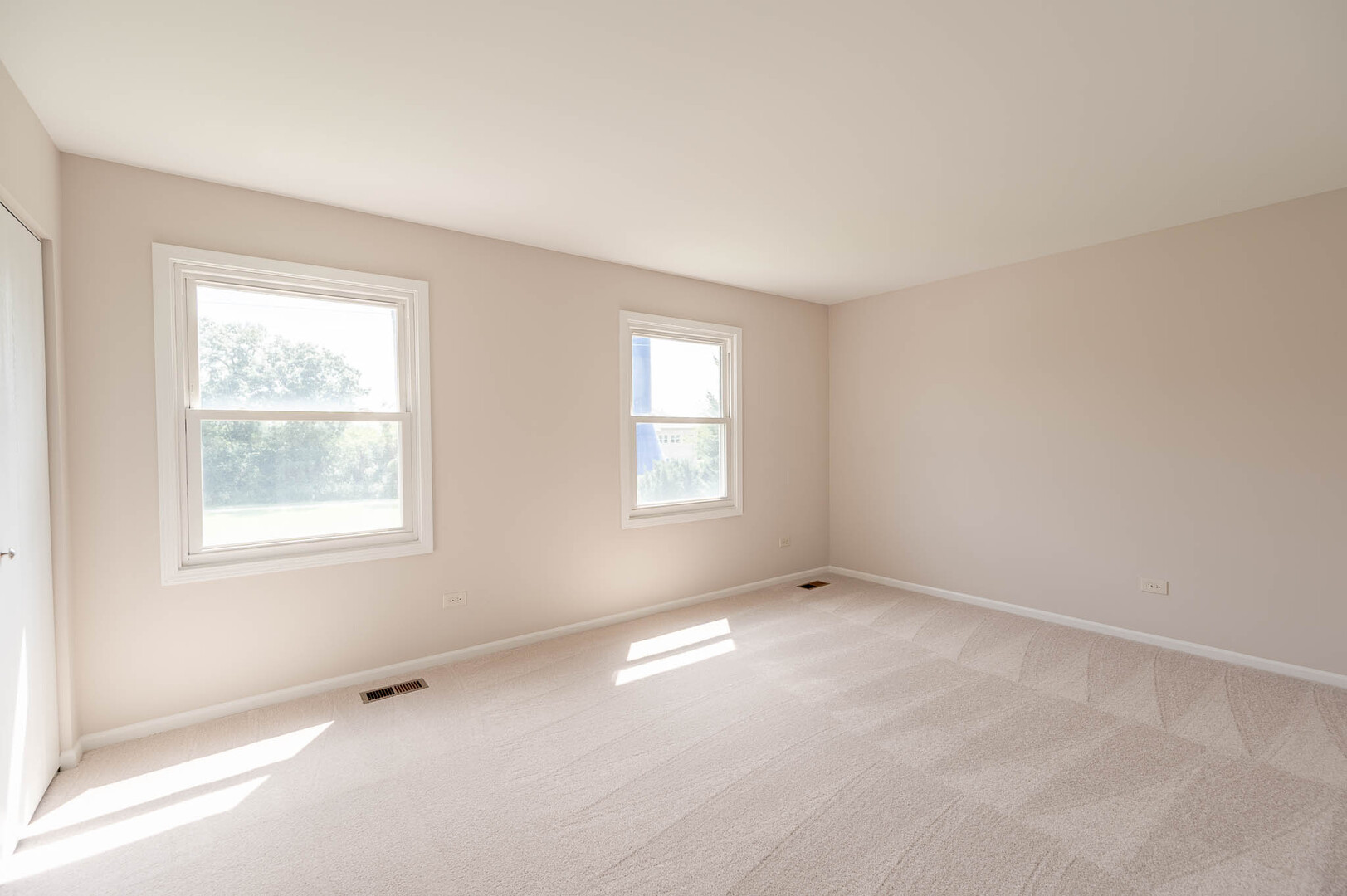 1853 Gatewood Drive - Thumbnail 9