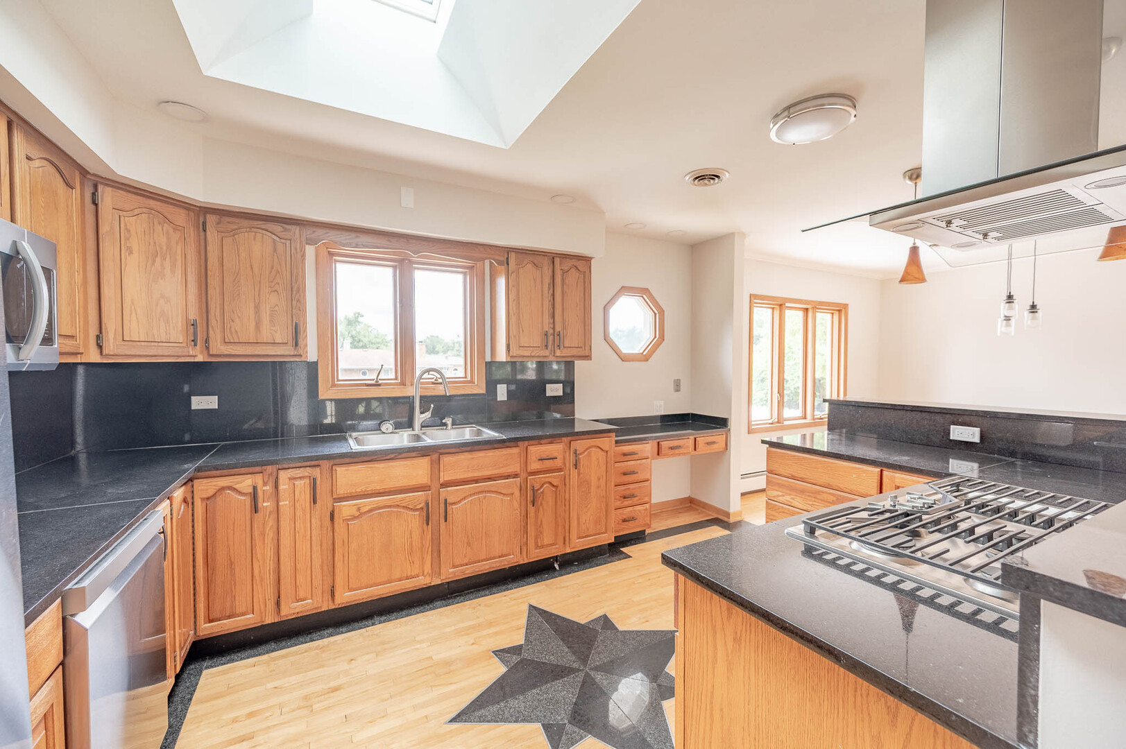 6524 Cedar Road - Thumbnail 5