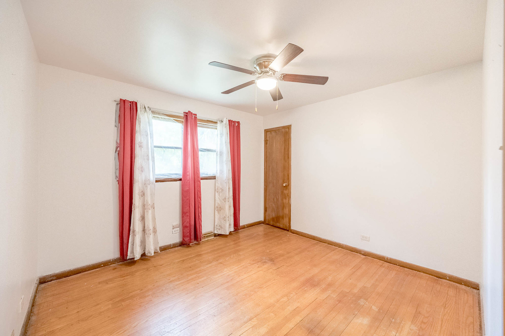 14446 Minerva Avenue - Thumbnail 6