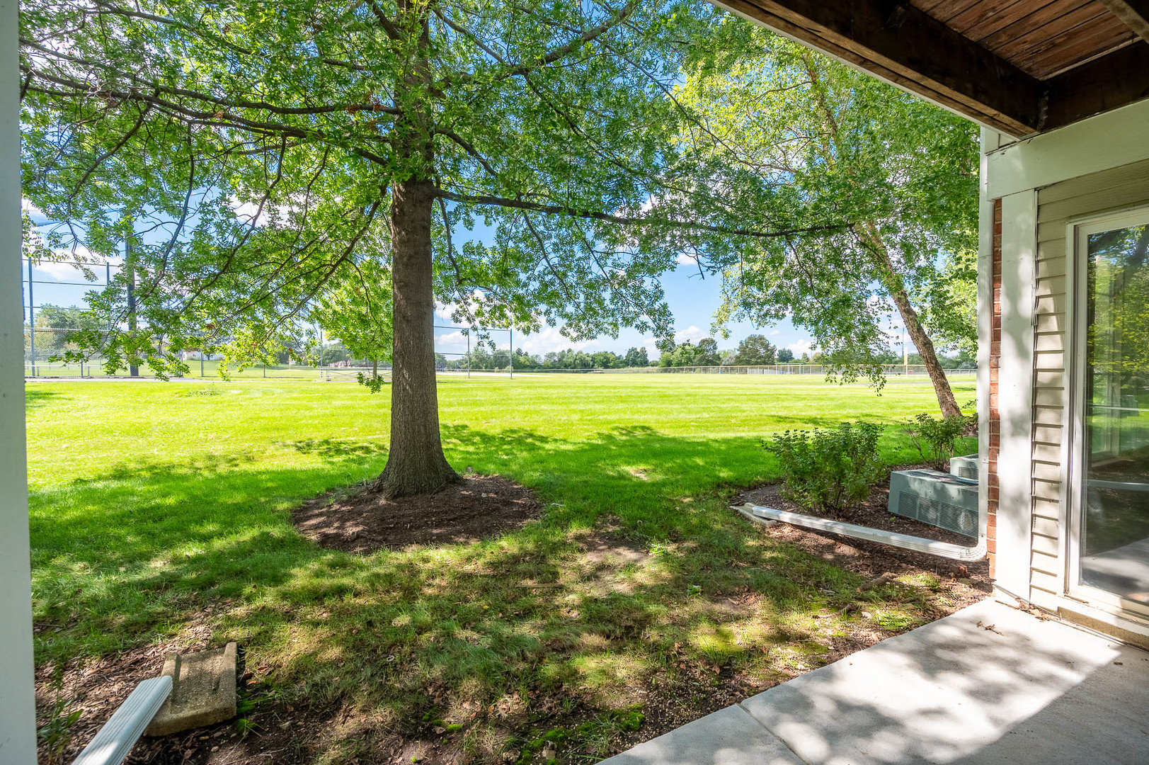 250 Ashbury Lane - Thumbnail 10