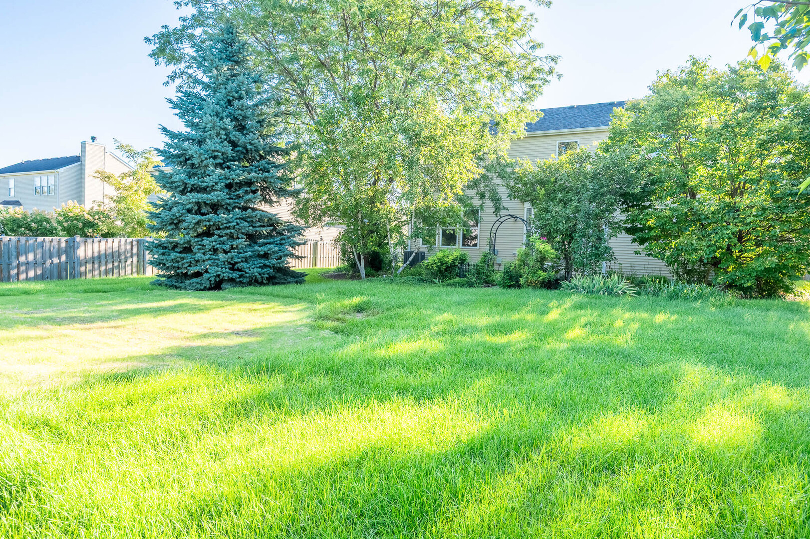 1401 Bridgehampton Drive - Thumbnail 18