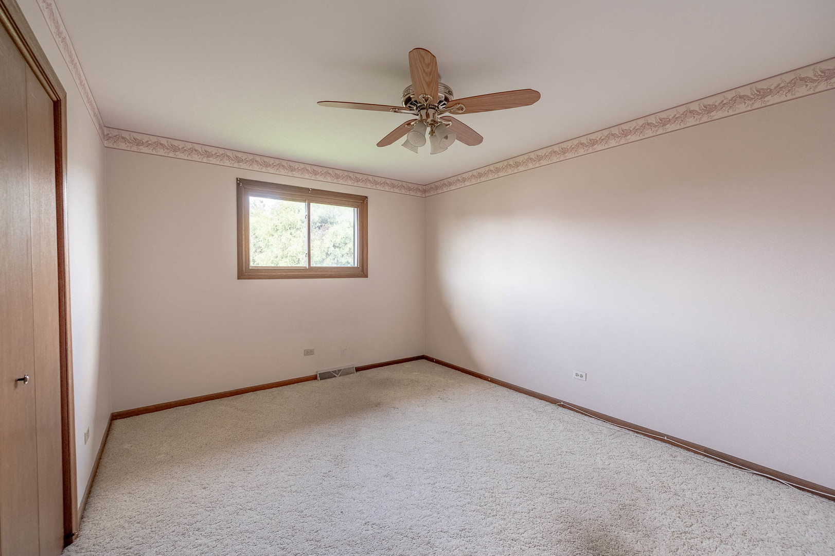 19250 Wentworth Avenue - Thumbnail 12