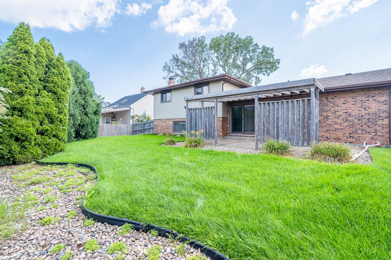 19250 Wentworth Avenue - Thumbnail 15