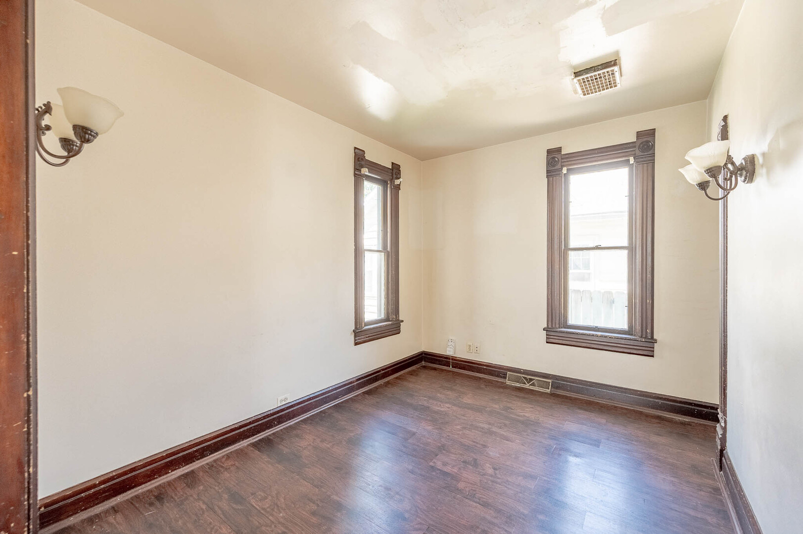 738 1st Street - Thumbnail 9
