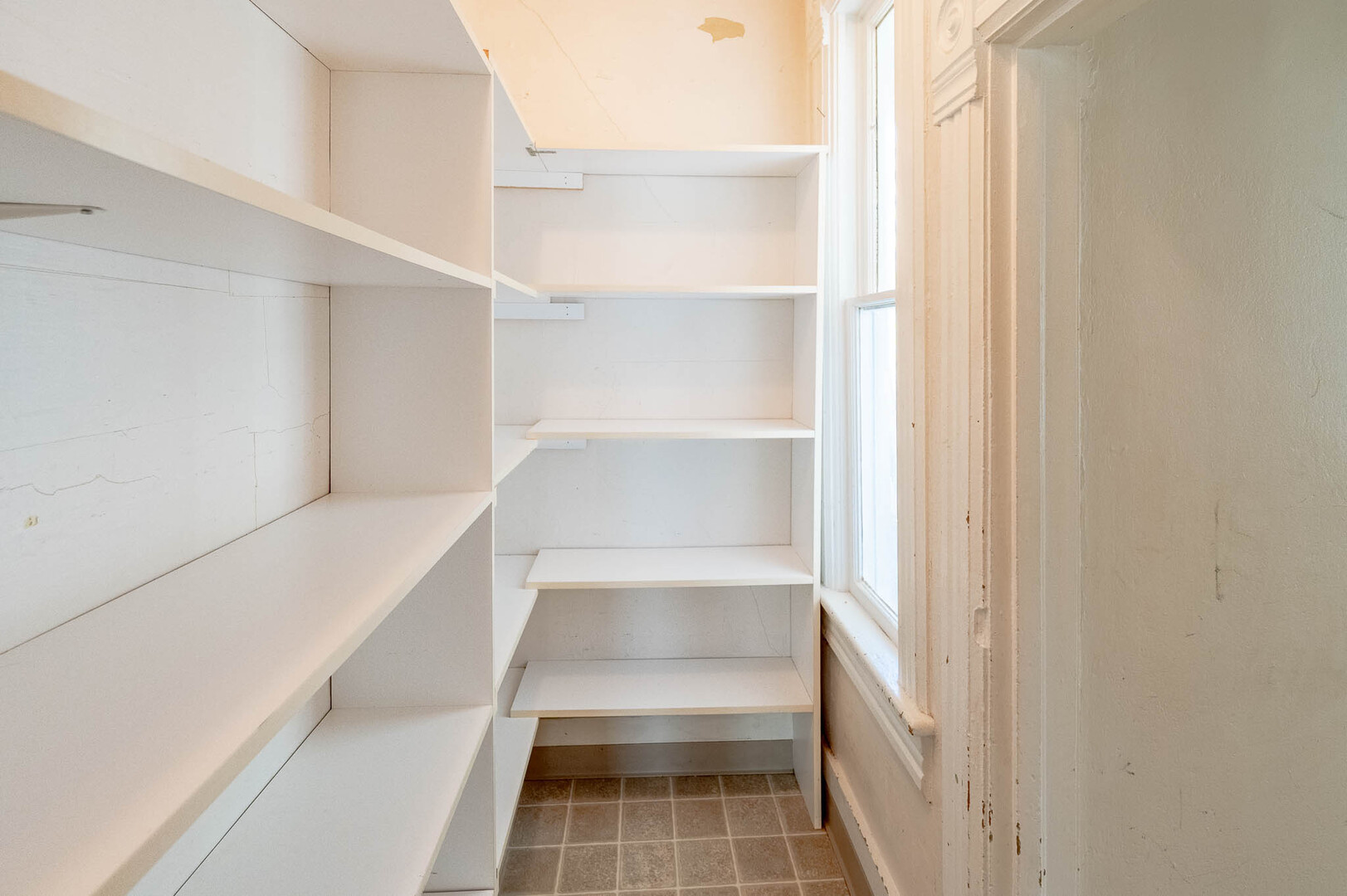 738 1st Street - Thumbnail 8