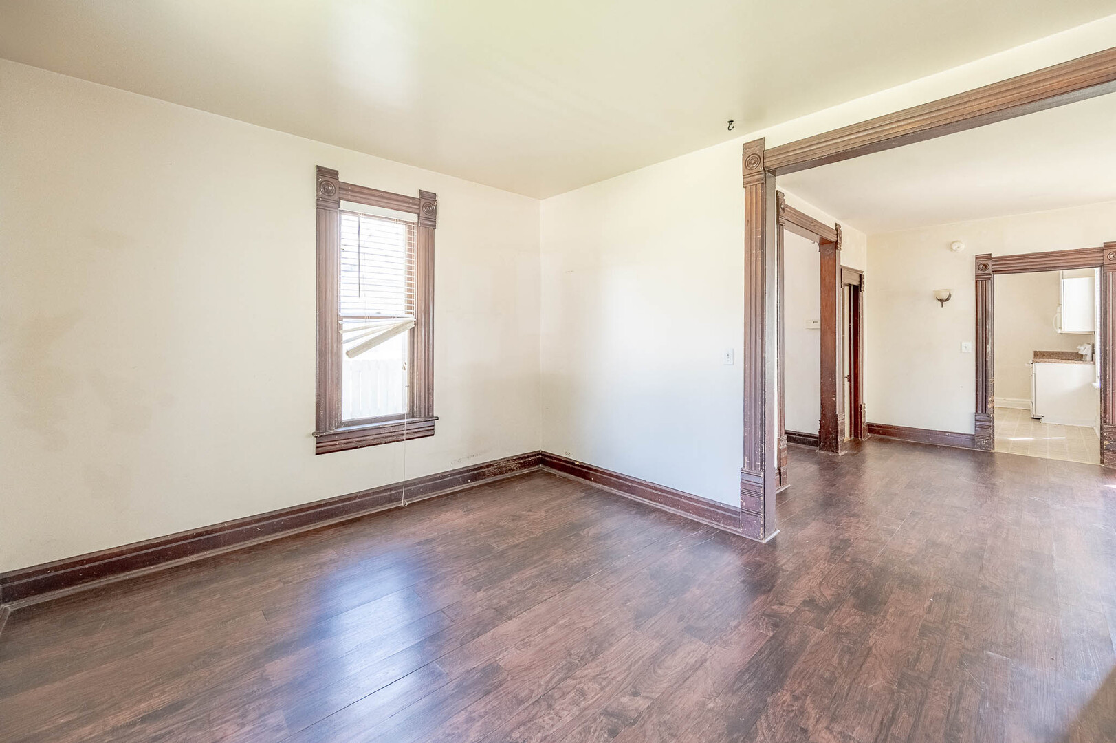 738 1st Street - Thumbnail 3