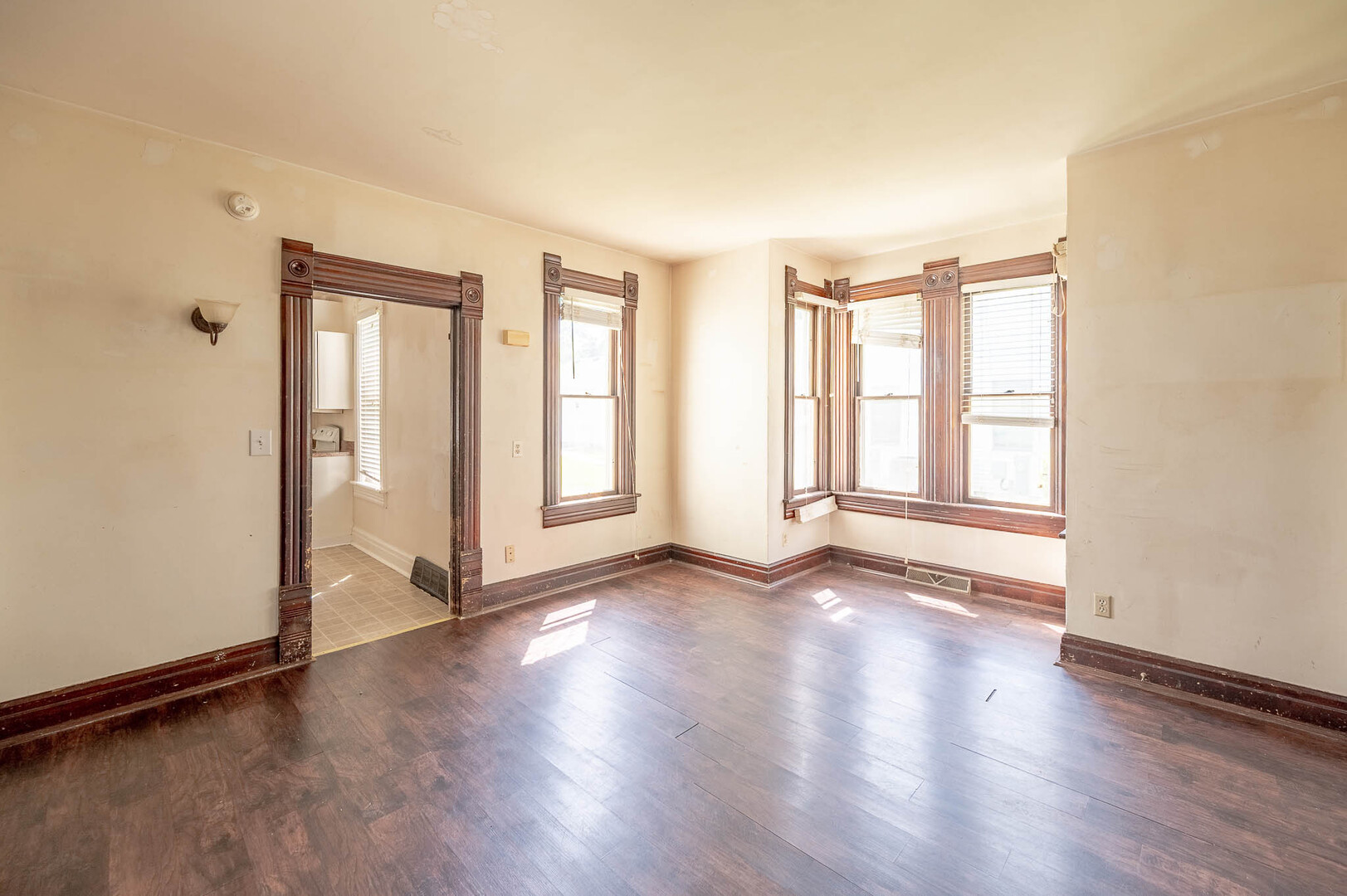 738 1st Street - Thumbnail 5