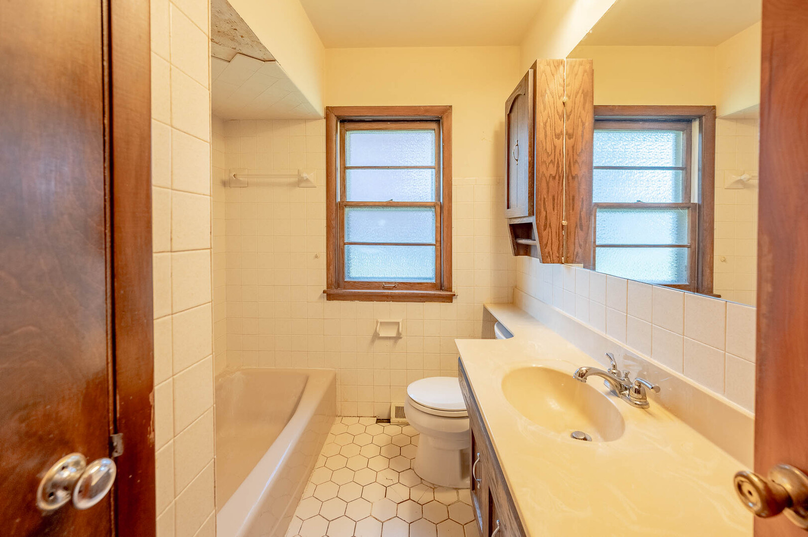 3002 Miller Avenue - Thumbnail 6