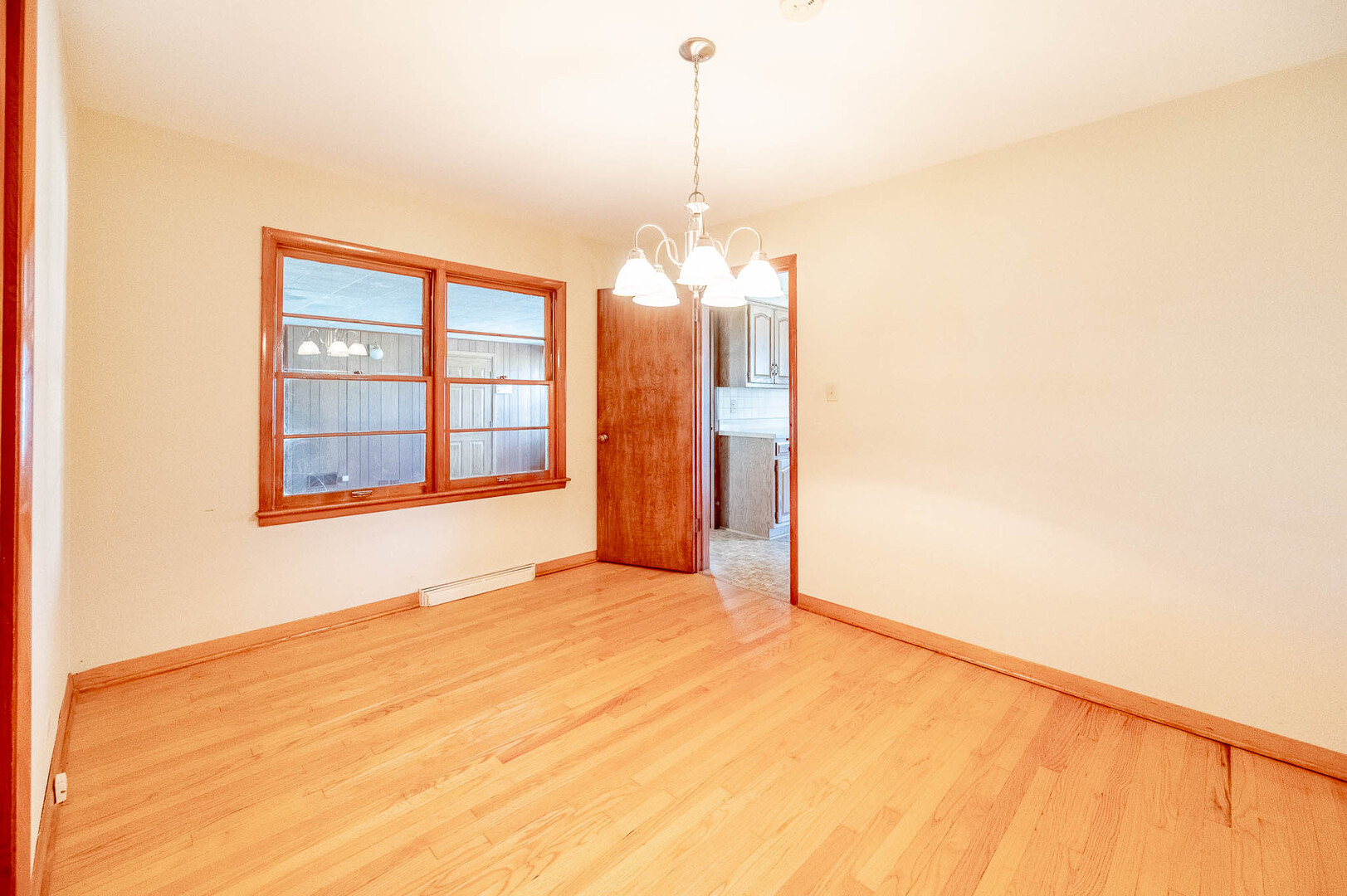 3002 Miller Avenue - Thumbnail 7