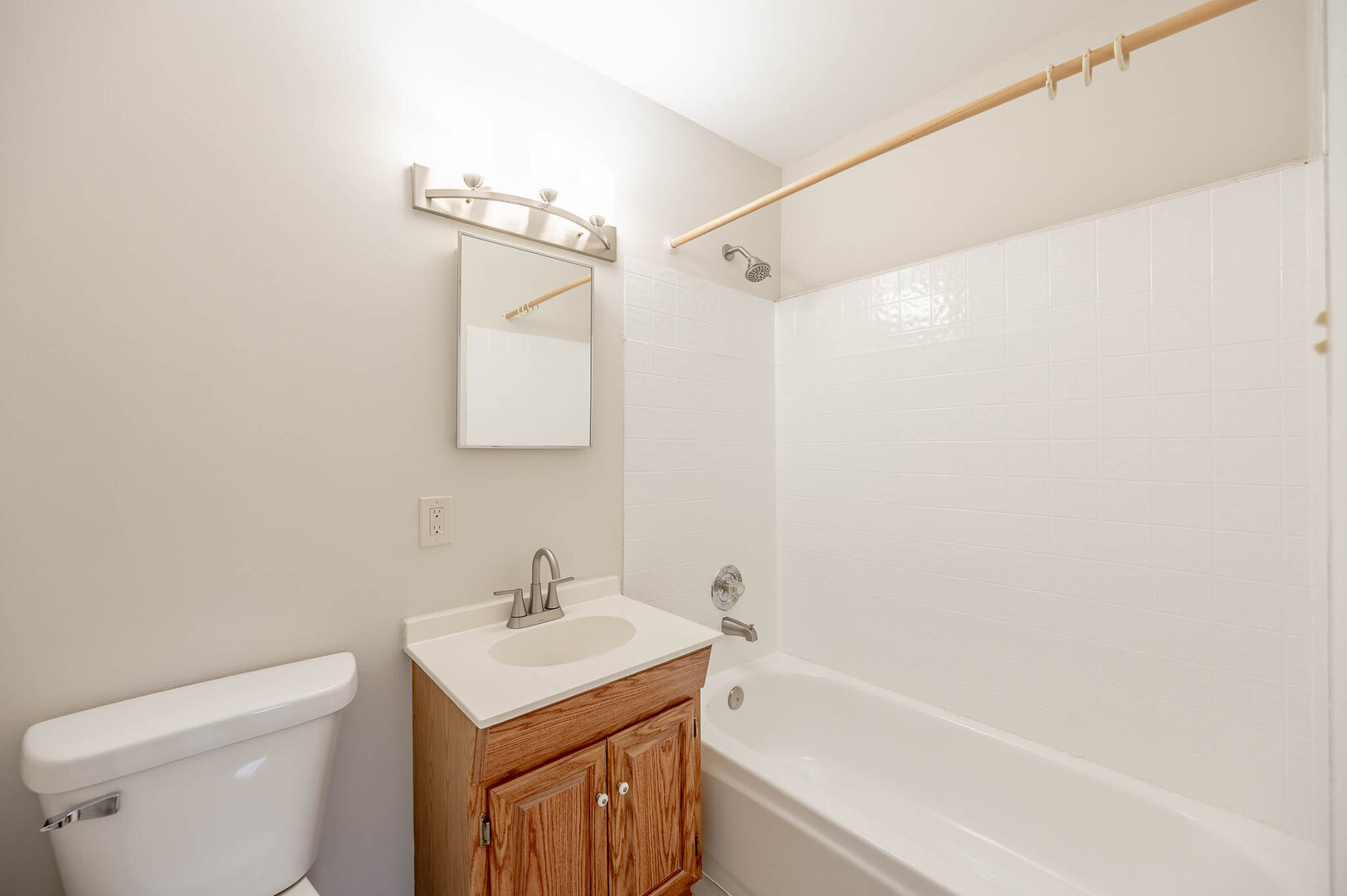 465 Westview Street - Thumbnail 9