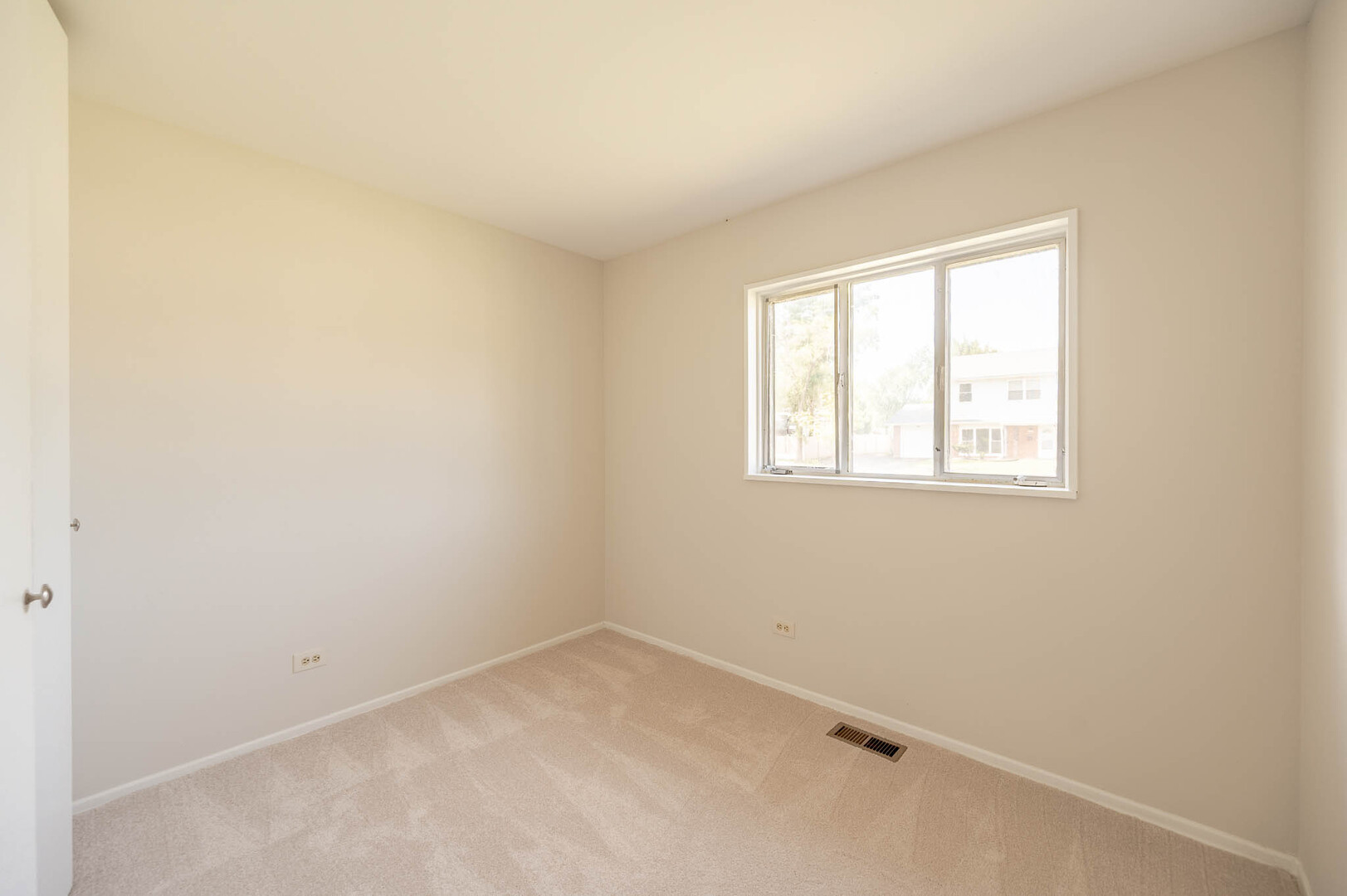 465 Westview Street - Thumbnail 8
