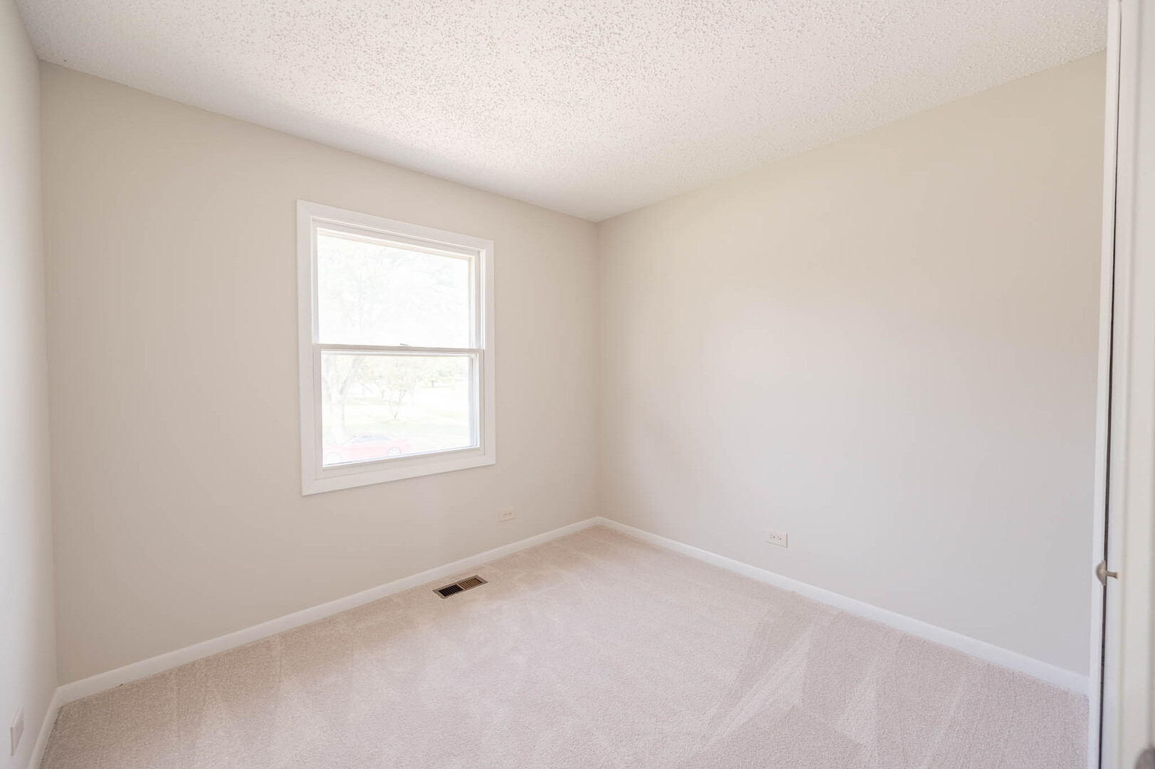 1795 Kent Road - Thumbnail 10