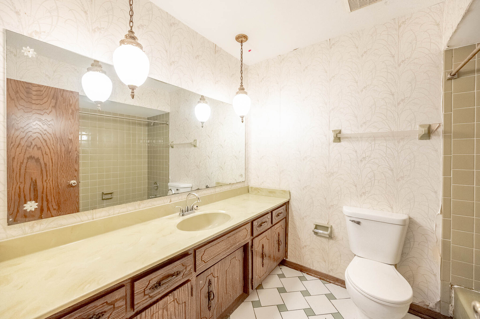 15612 Heather Court - Thumbnail 9