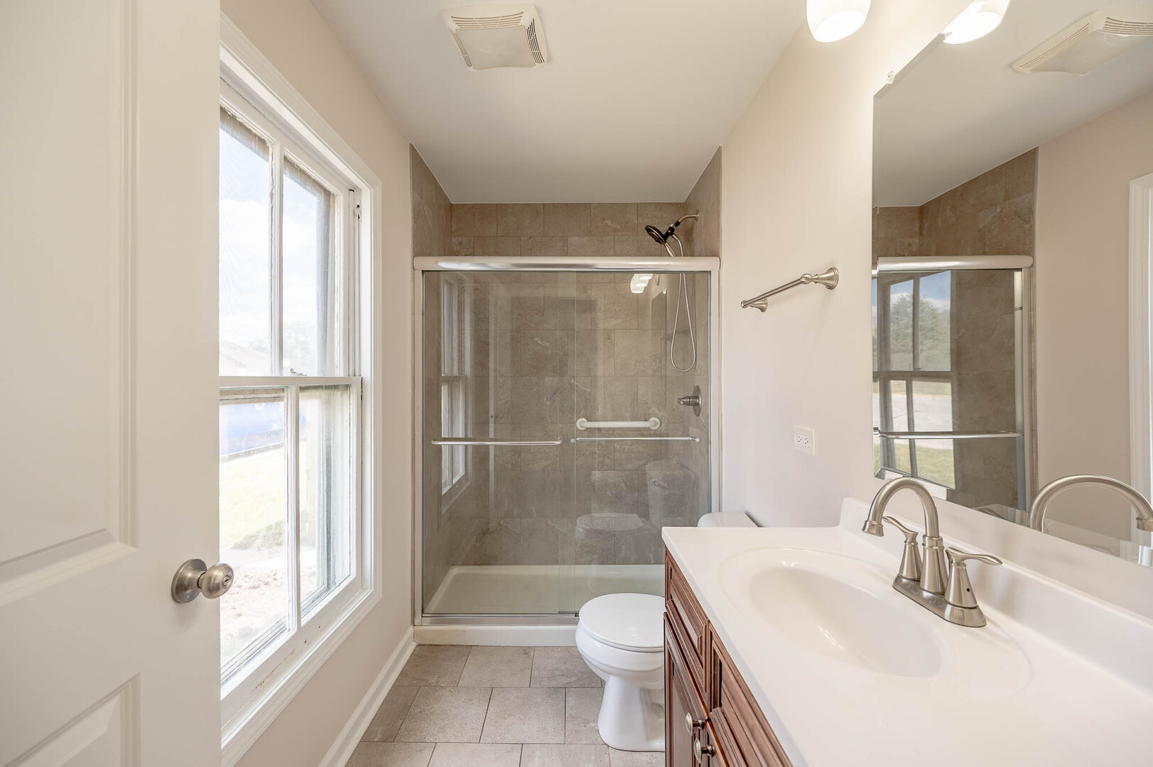 112 Oak Street - Thumbnail 8