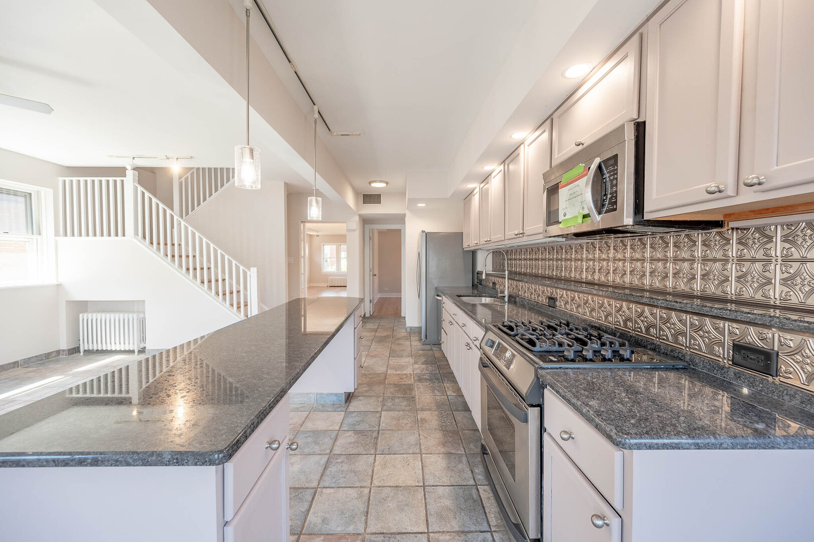 9841 Hoyne Avenue - Thumbnail 9