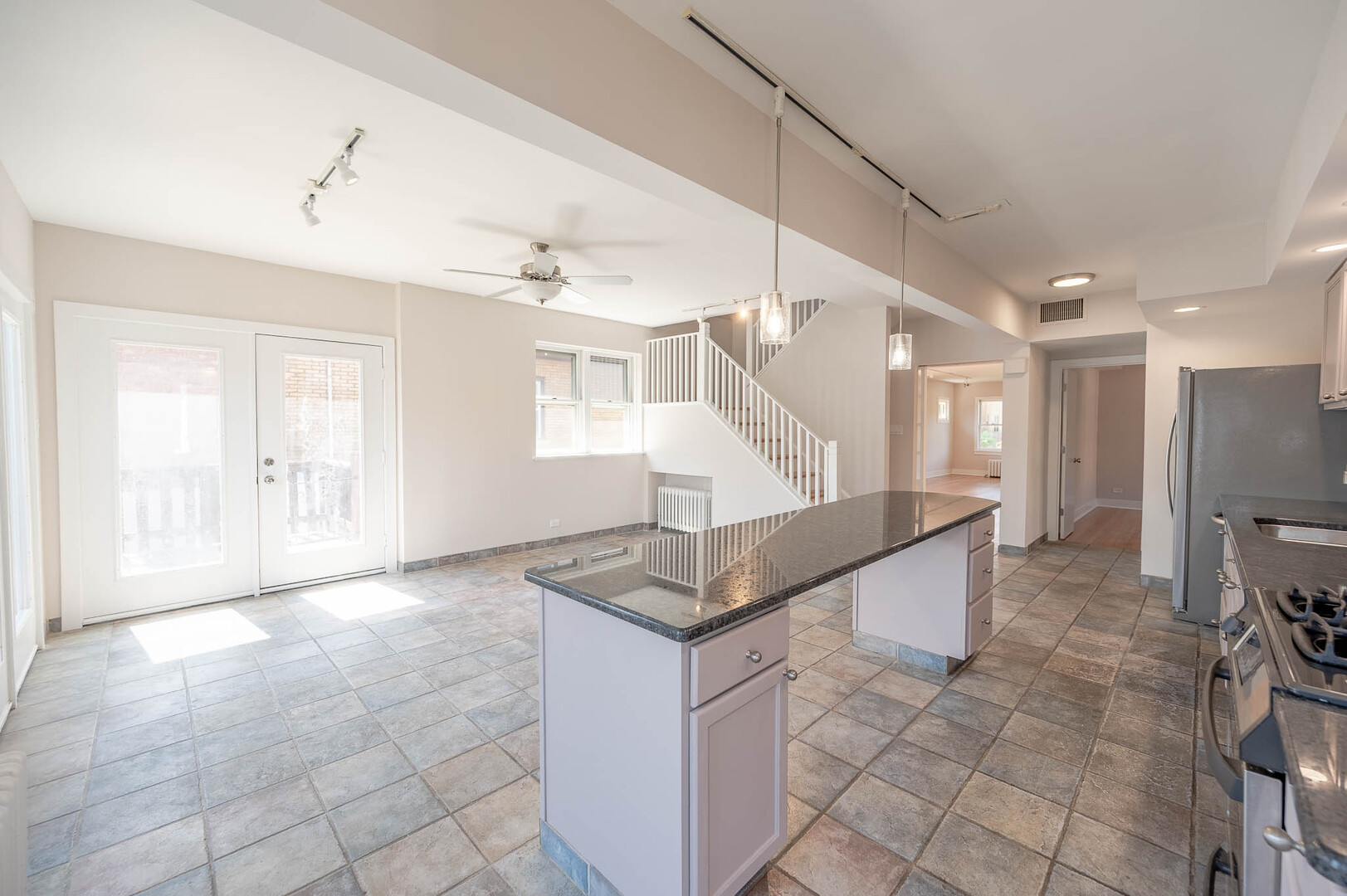 9841 Hoyne Avenue - Thumbnail 8