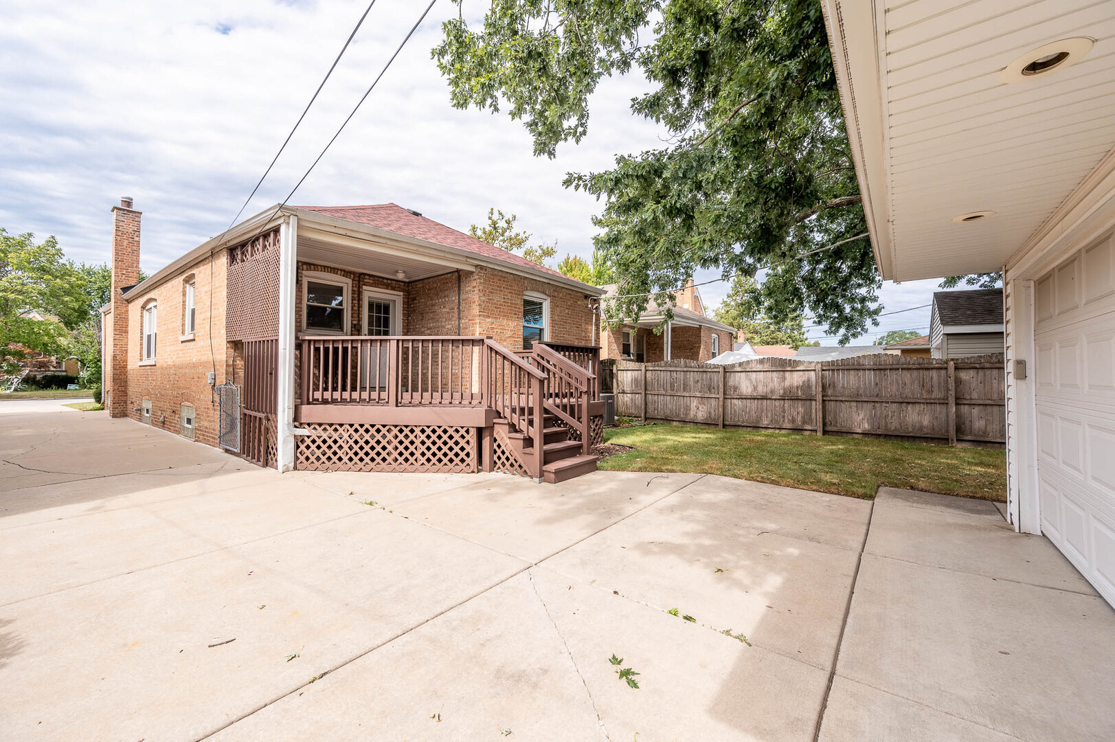 10221 Trumbull Avenue - Thumbnail 15