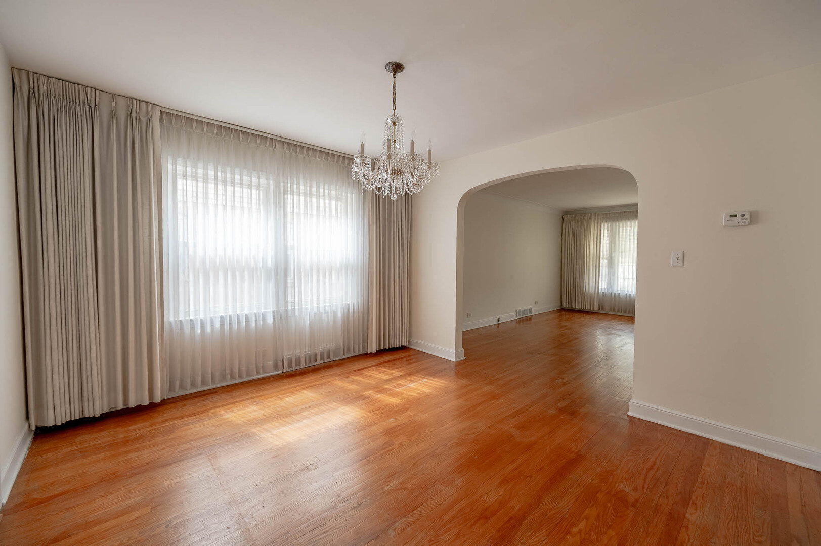 10221 Trumbull Avenue - Thumbnail 4
