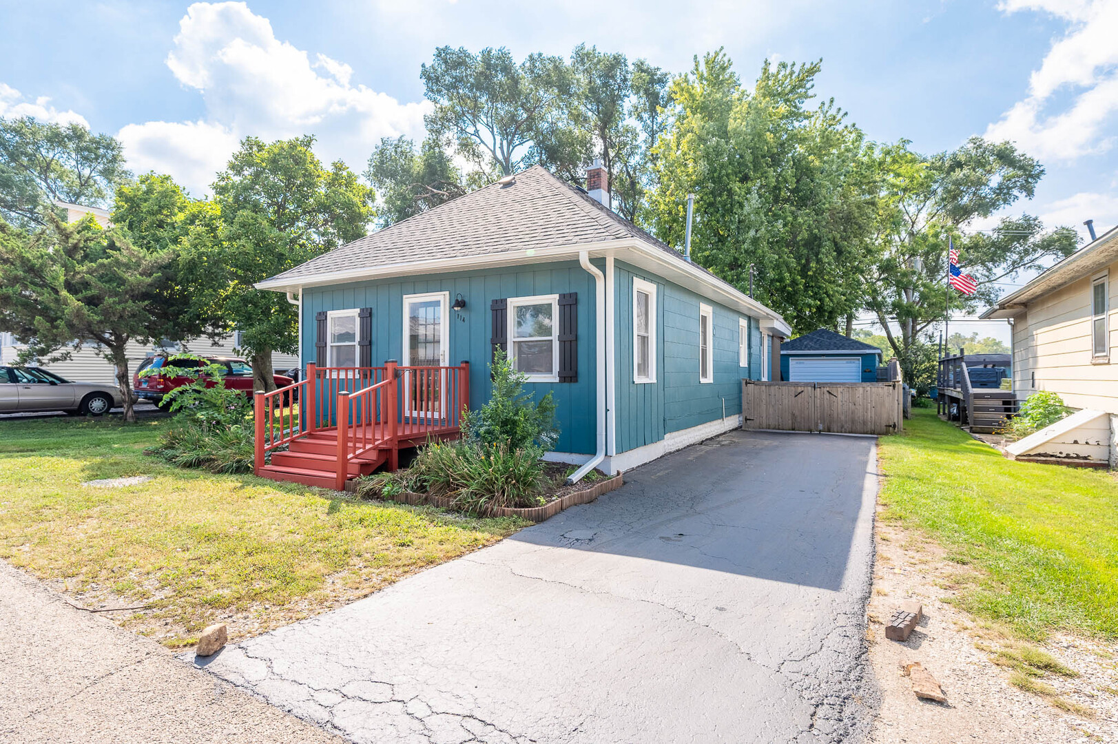 114 Frances Street - Thumbnail 2
