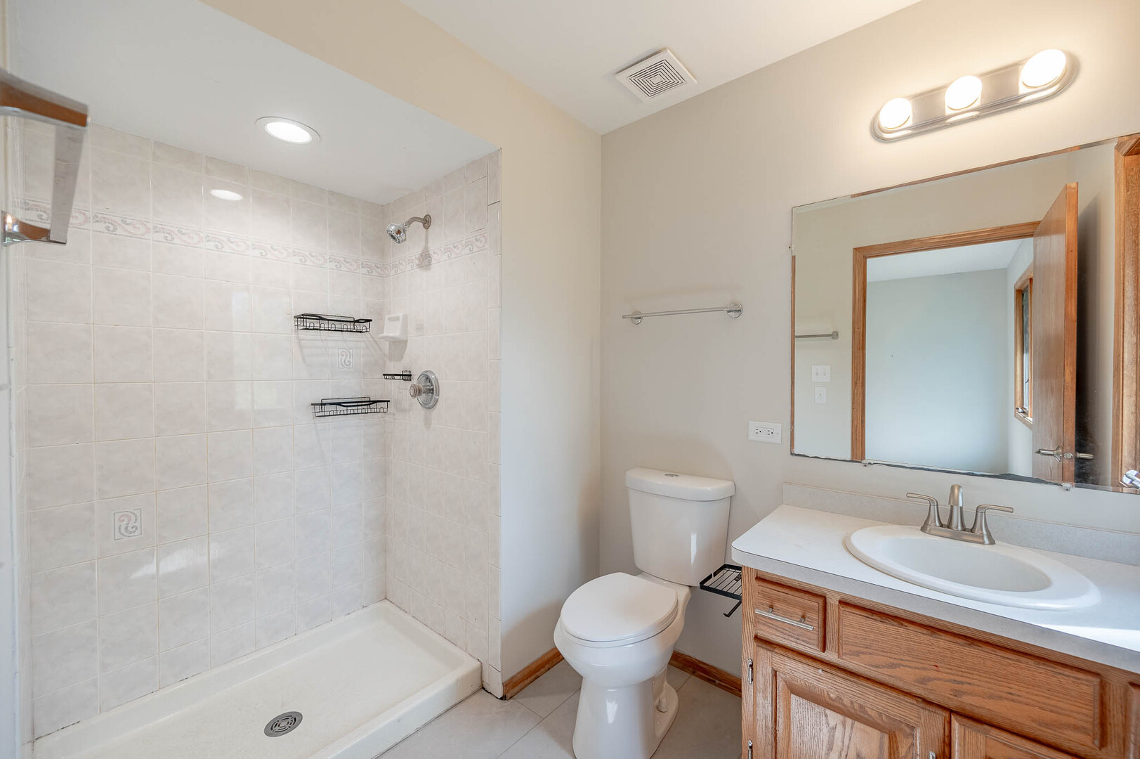 17411 Carlyle Court - Thumbnail 9