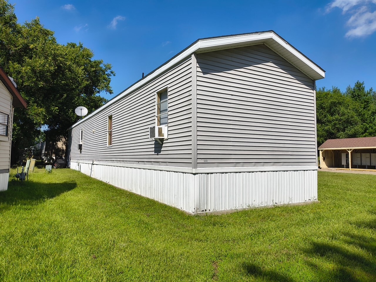 127 Pickwick Drive - Thumbnail 10