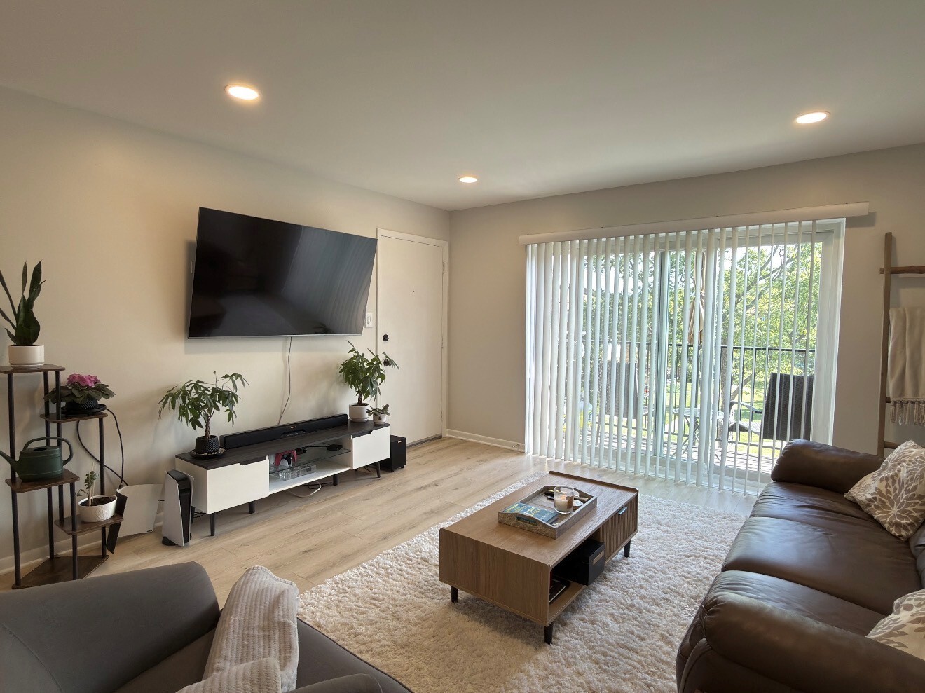 9416 Bay Colony Drive - Thumbnail 4